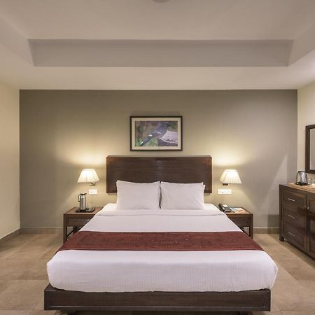 Club Mahindra Thekkady Hotel Екстериор снимка