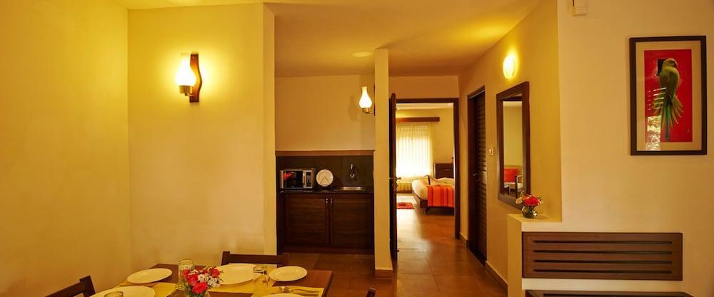Club Mahindra Thekkady Hotel Екстериор снимка
