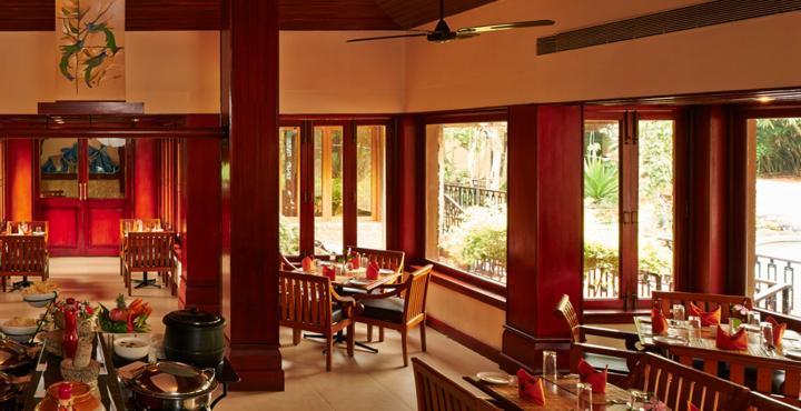 Club Mahindra Thekkady Hotel Екстериор снимка