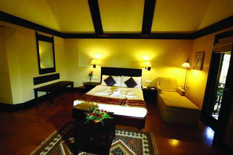 Club Mahindra Thekkady Hotel Екстериор снимка