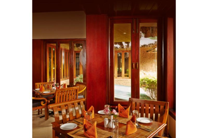 Club Mahindra Thekkady Hotel Екстериор снимка