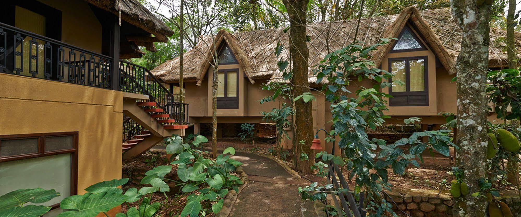 Club Mahindra Thekkady Hotel Екстериор снимка